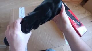 All black stéroïd train harder flexxx - ALLEZ! unboxing dildo